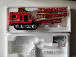 Seilbagger mit Schleppschaufel " O & K"von NZG die cast 1/50