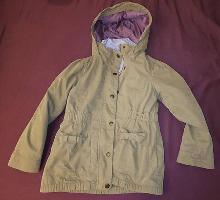 Mädchen-Jacke Grösse 116, mit herausnehmbarer Innenjacke