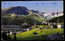 AK Arosa, Ortsansicht mit Hotels, Kirche und Bergpanorama