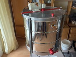 Honigschleuder Edelstahl mit Motor, für Imker, gut erhalt...