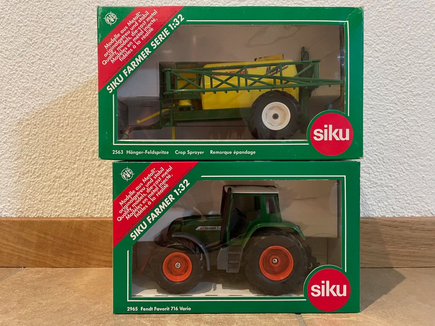Fendt Traktoren: SIKU Fendt 716 mit Feldspritze – Neu und originalverpackt aus Kreuzlingen von Stefan1150 6