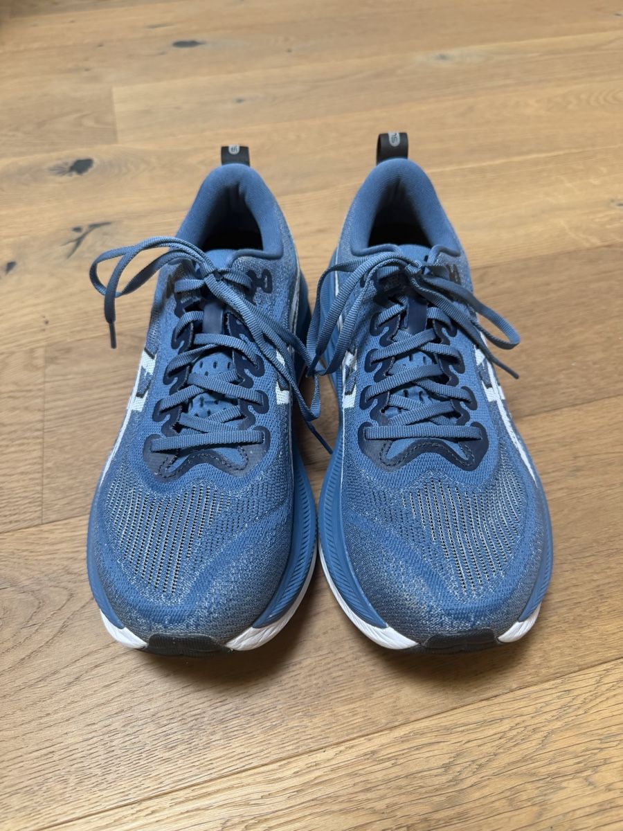 Chaussures hommes: Asics Superblast 2 - Wie NEU! – D'occasion à Erlenbach ZH par freebird2013 1