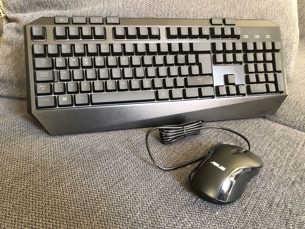 Asus U79K Keyboard Spare Replacement Tilt Leg Stand Foot Feet Set