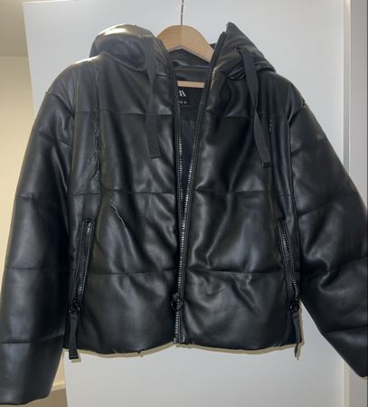 Zara Faux Leather Puffer Jacket Black, Size M, Cosy!