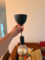 IKEA Pendelleuchte schwarz mit Glühbirne