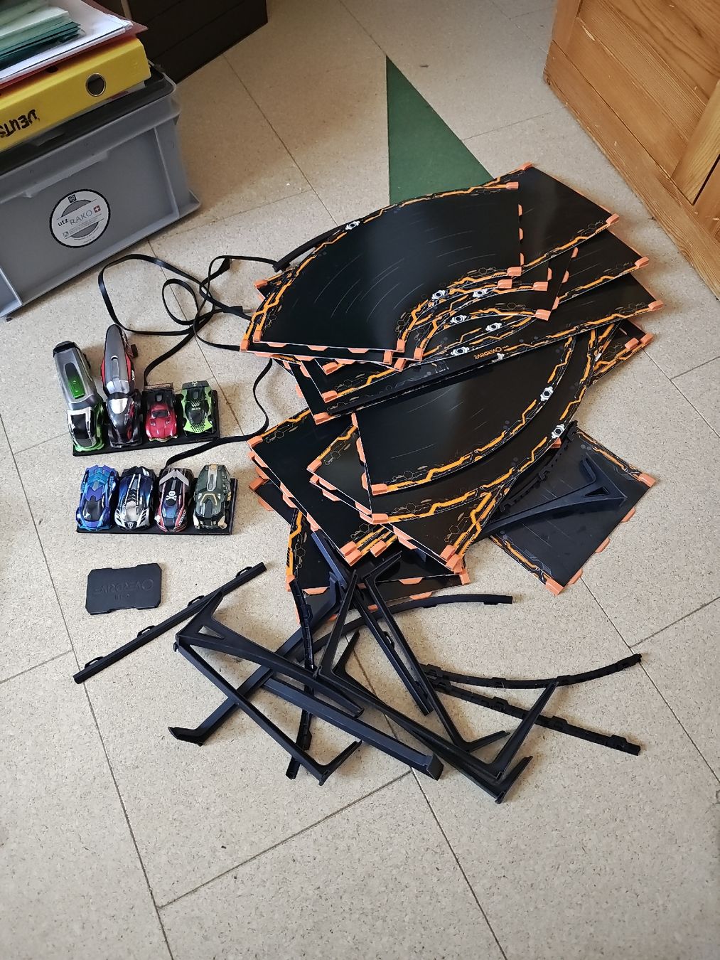 Anki Piste: Anki Oversrive Riesen Set – Usato da Zufikon venduto da rem_rl2r
