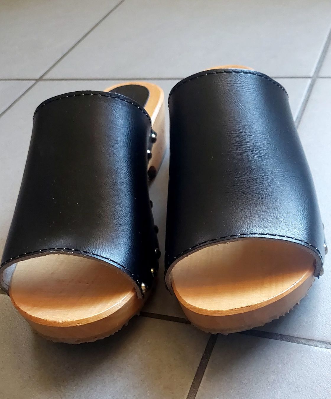 Scarpe da donna: Sabots en bois pointure 39 – Nuovo e nell'imballaggio originale da Plan-Les-Ouates venduto da Lolothebest 2