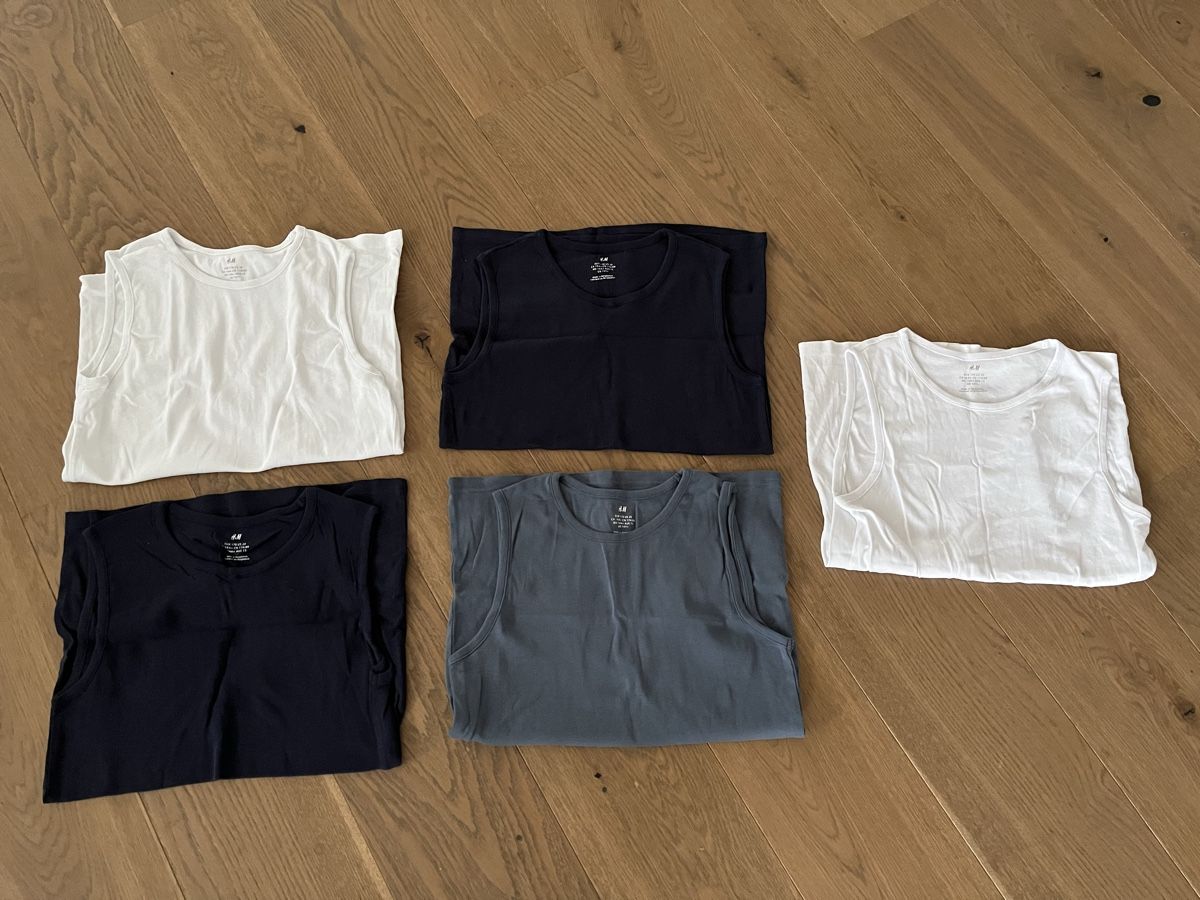 H&M Biancheria intima: 5 Unterhemden H&M Grösse 170 – Usato da Küttigen venduto da csei