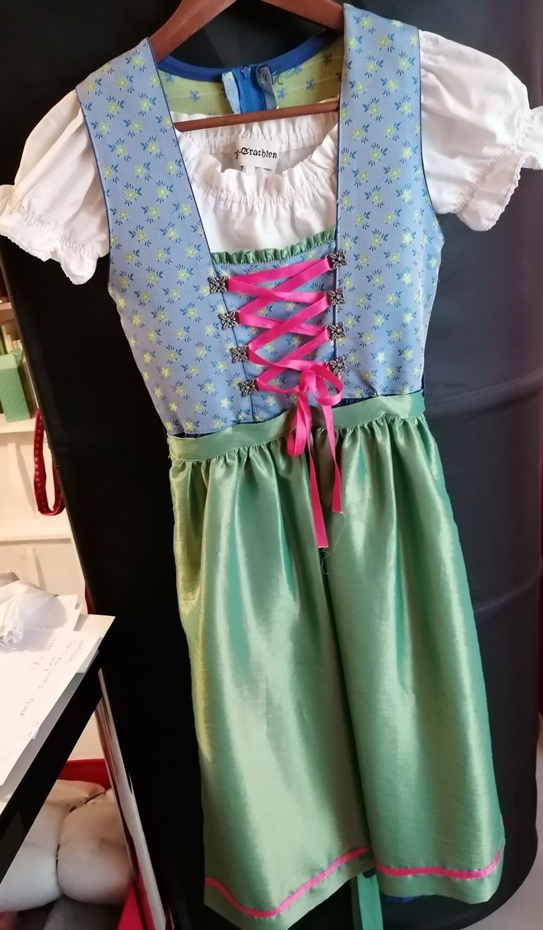 Vestiti & Gonne: Dirndl Kind Grösse 146 – Usato da Bösingen venduto da Freejack69 2