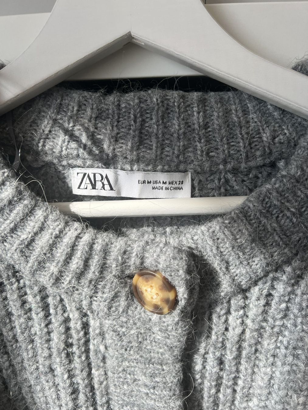 Zara Maglioni & Felpe: Zara Strickcardigan grau – Usato da Bülach venduto da deinmica 1