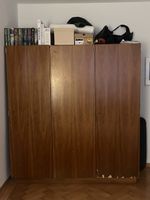Holzschrank