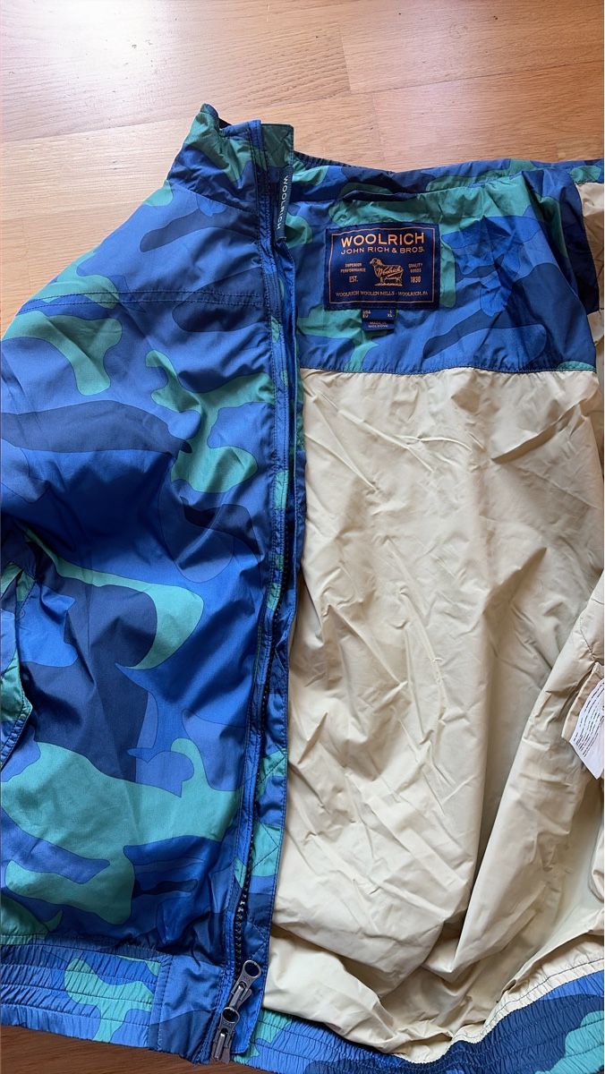 Woolrich Vestes: WOOLRICH Jacke Tarnmuster gebraucht – D'occasion à Zürich par pdl_8vl8