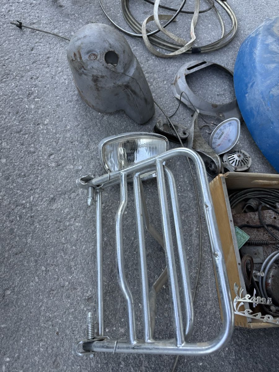 Piaggio Strasse: Vespa 125cc Oldtimer: Projektteile und Bastlermaterial – Defekt aus Kriessern von Baggerbueb 6