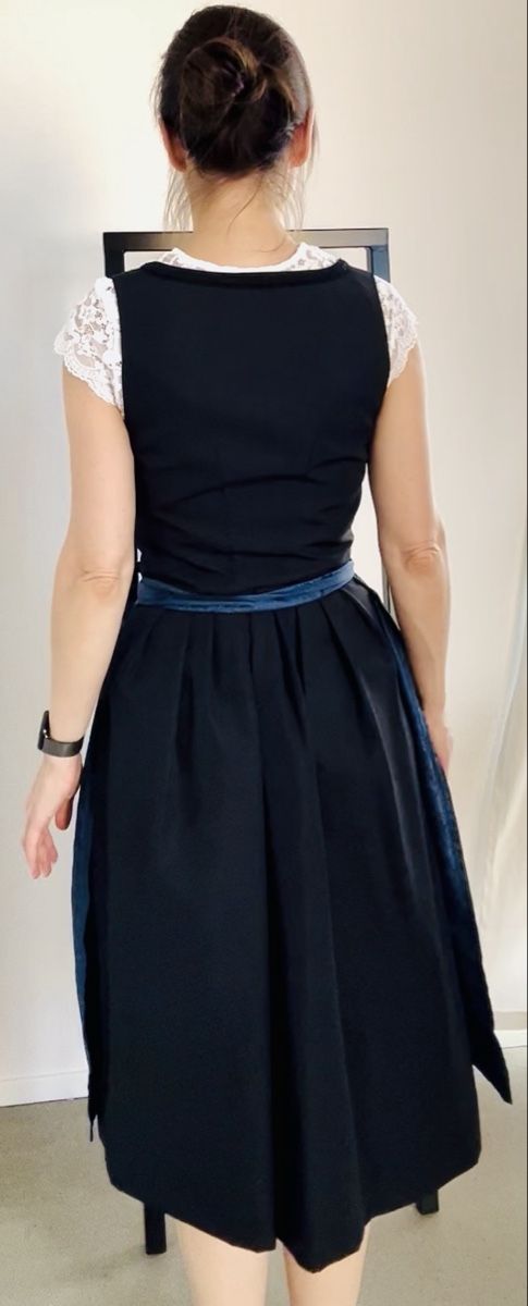 Vestiti: Stockerpoint Dirndl Midi schwarz mit Schürze und Bluse – Usato da Zürich venduto da eka_5xfb 1