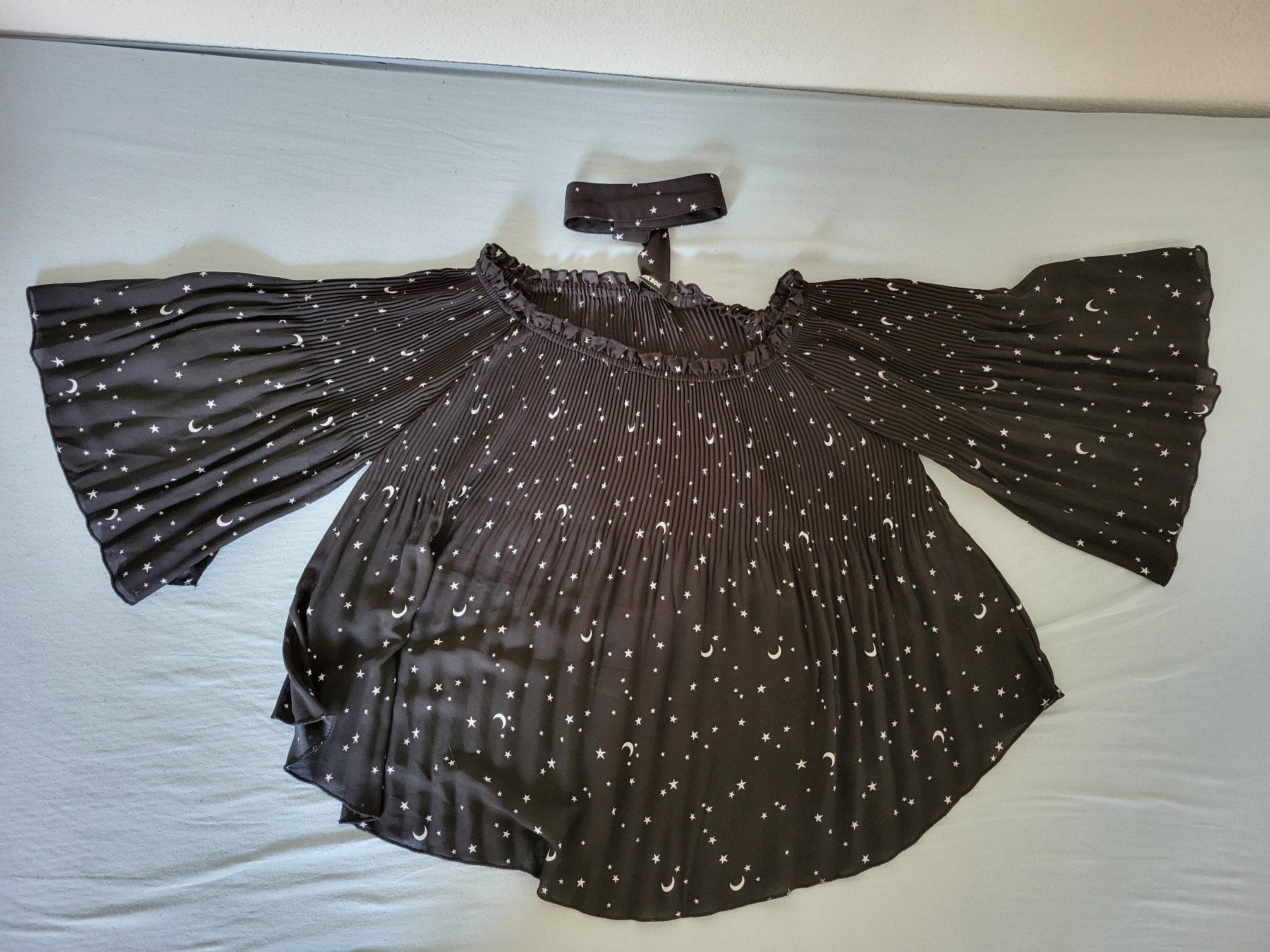 Top: Sternen-Top schulterfrei Gr. S/M – Usato da Au SG venduto da SElena89 5