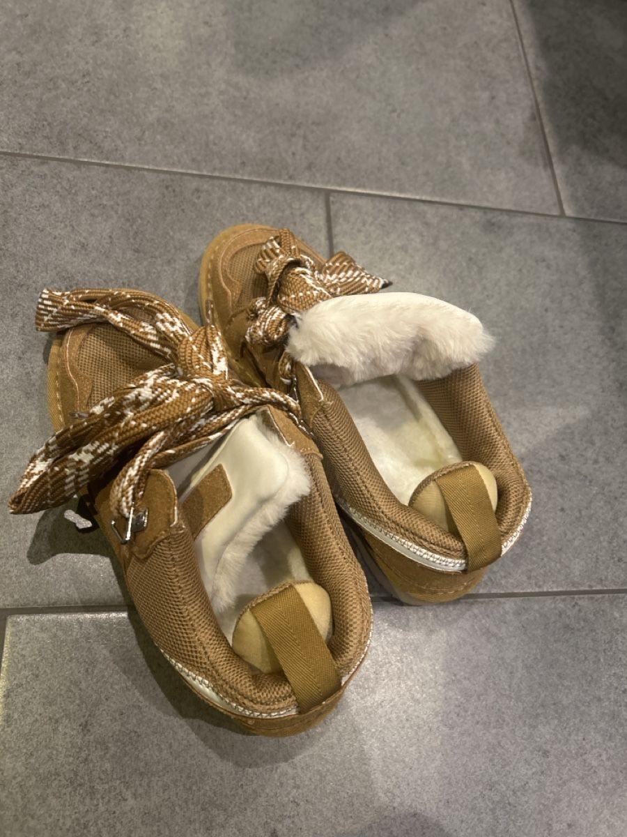 Scarpe da uomo: Hausfinkengrösse 38 Neu – Nuovo (secondo la descrizione) da Mühledorf SO venduto da Dania77 5