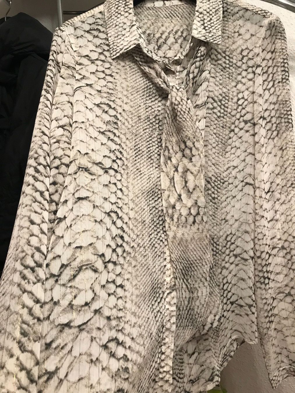 Blusen: elegante Bluse – Gebraucht aus Dübendorf von nela123 4