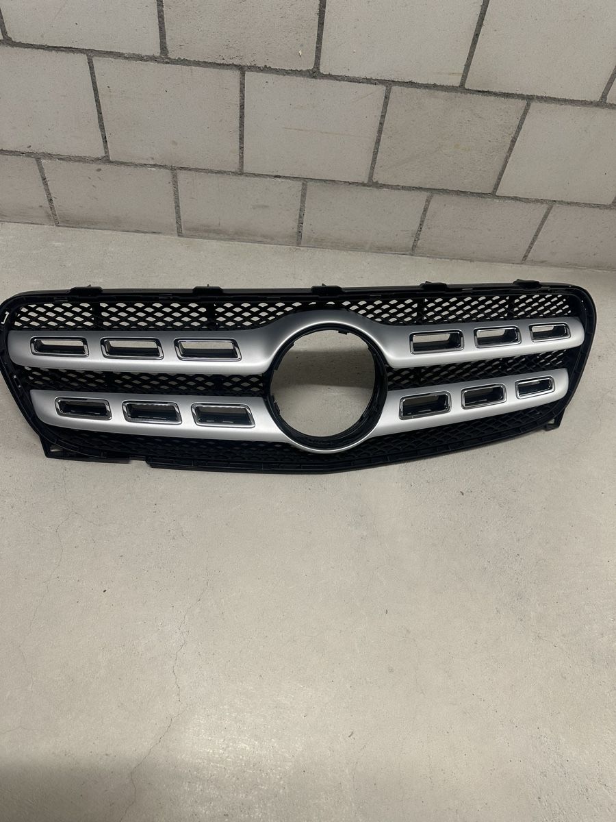 Mercedes-Benz Toutes les pièces auto: Mercedes gla Kühlergrill – Neuf (Voir description) à Mellingen par shu_7g8d 2