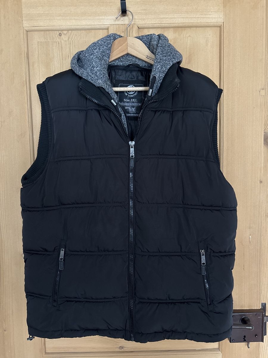 Gilet & Giacche: Herren Gilet schwarz – Usato da Krattigen venduto da Landado