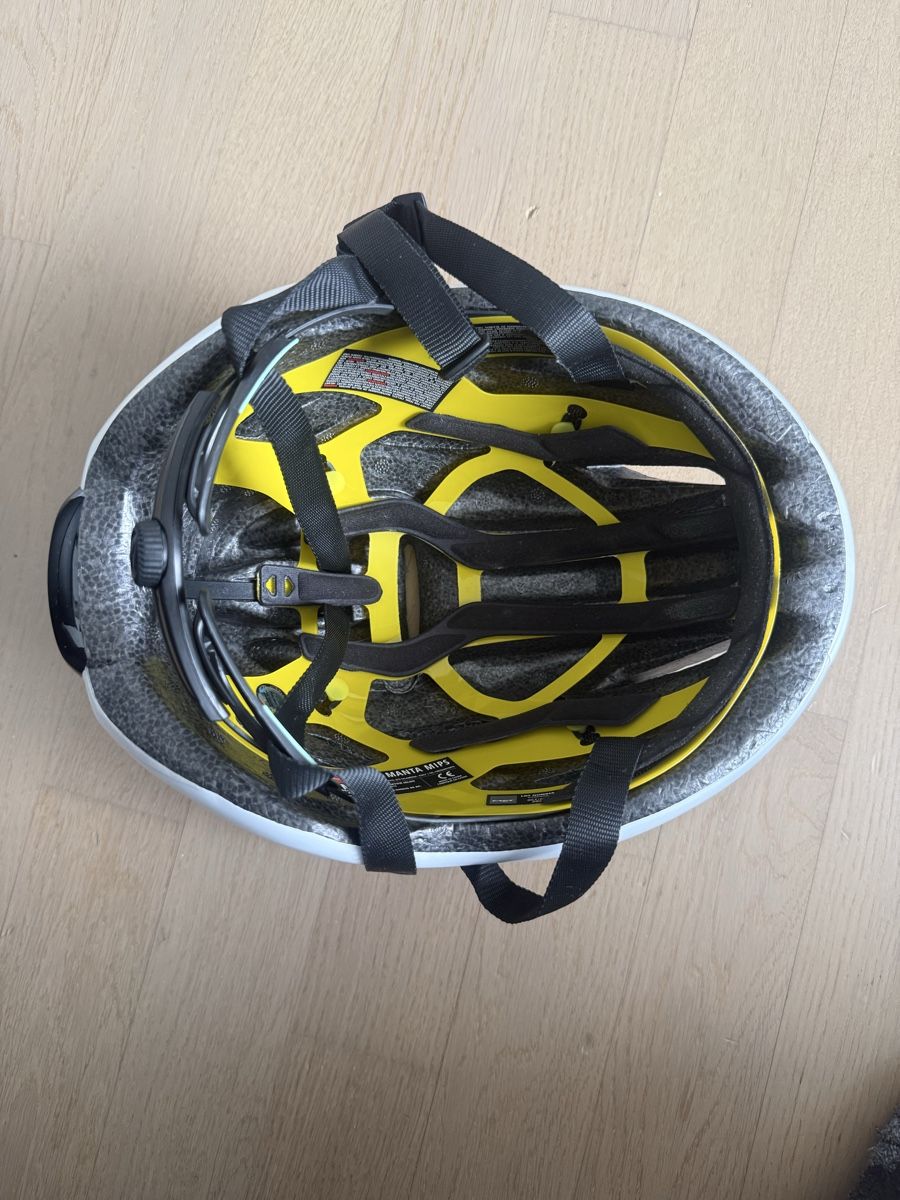 Caschi: Fahrradhelm  – Nuovo (secondo la descrizione) da Chur venduto da Iceboozer 2