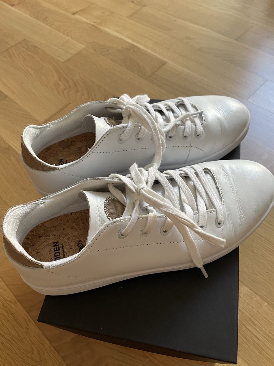 Scarpe da donna: Sneaker Woden – Usato da Fribourg venduto da _rachel_01 2