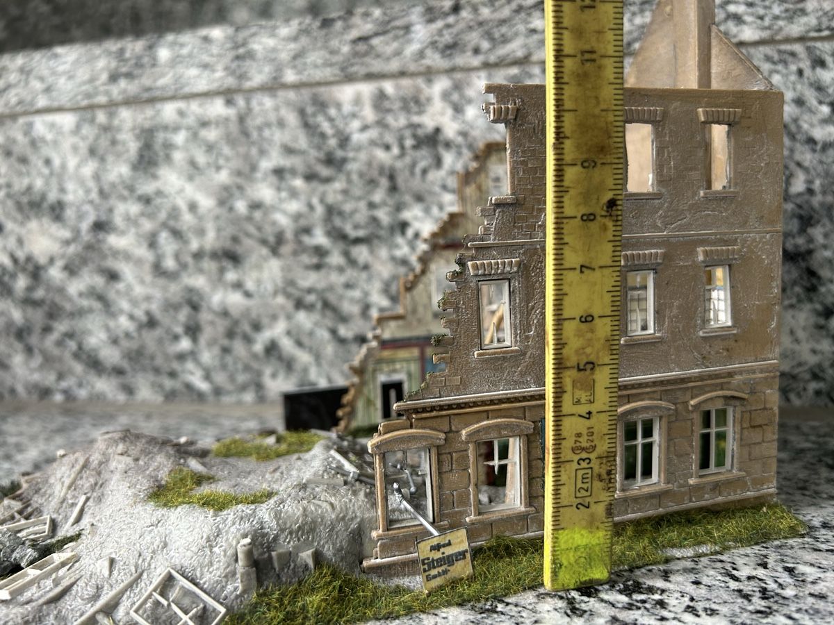 Modelleisenbahnen: Gebäude im Rückbau , h0 1:87  – Gebraucht aus Horw von Tigercat635 1