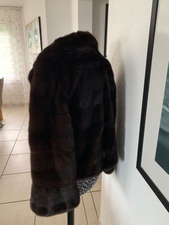 Stylische  Nerzjacke in Gr.36-38 schokoladenbraun