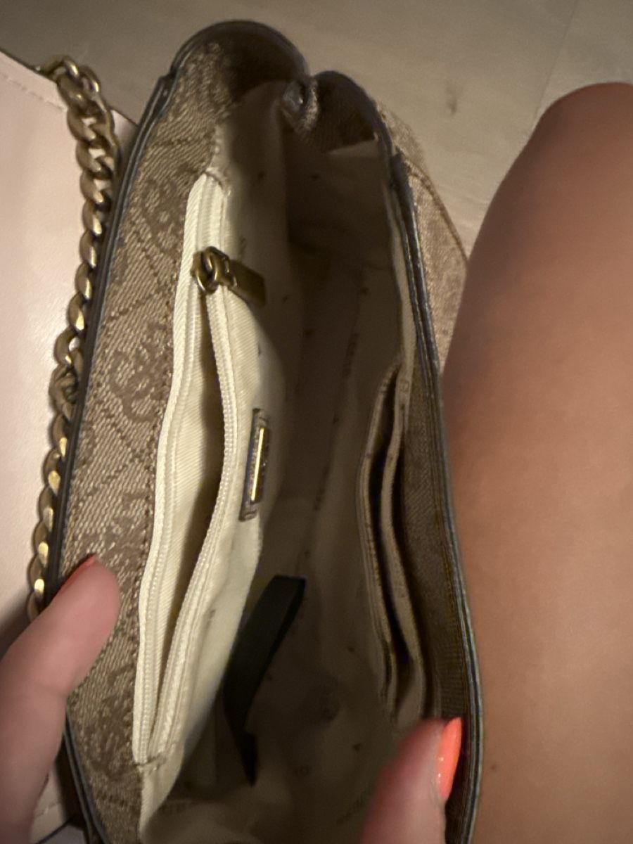 Guess Taschen für Damen: GUESS Tasche – Neu (gemäss Beschreibung) aus Zumikon von Lauraschubiger18 4