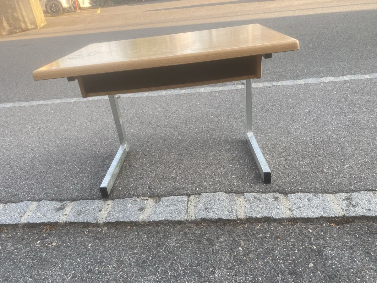Scrivanie: Table d’école vintage  – Usato da Concise venduto da collinet.1426 2