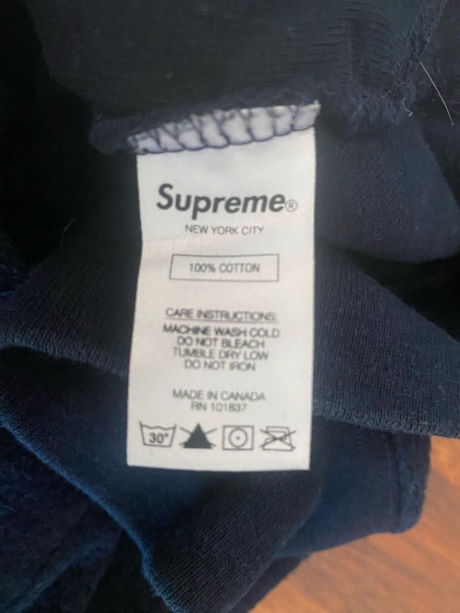 Maglioni & Felpe: Supreme Vintage – Usato da Holderbank AG venduto da leooo.sie 3