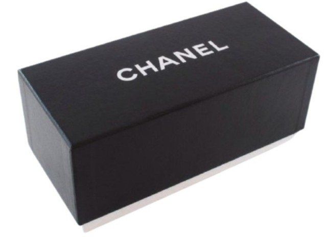 Chanel Borse da donna: CHANEL Box + Papiertasche klein **NEU** – Nuovo (secondo la descrizione) da Stehrenberg venduto da AB-C 1