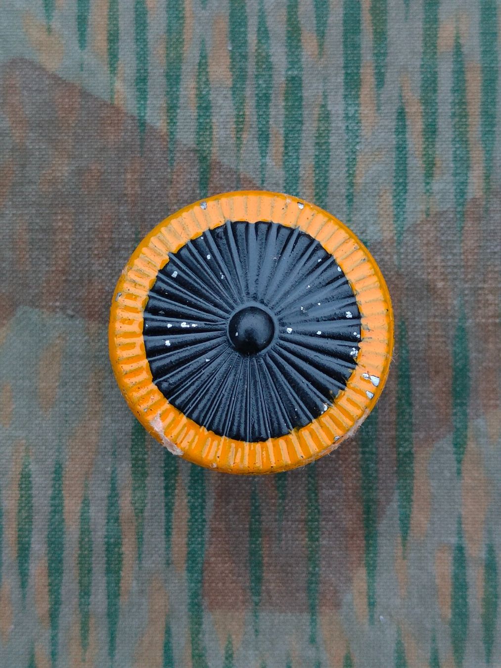Schweizer Armee Placchette & Badge: Kokarde zu Tschako Ord. 1898 Uri – Usato da Bauma venduto da SwissMilitaria
