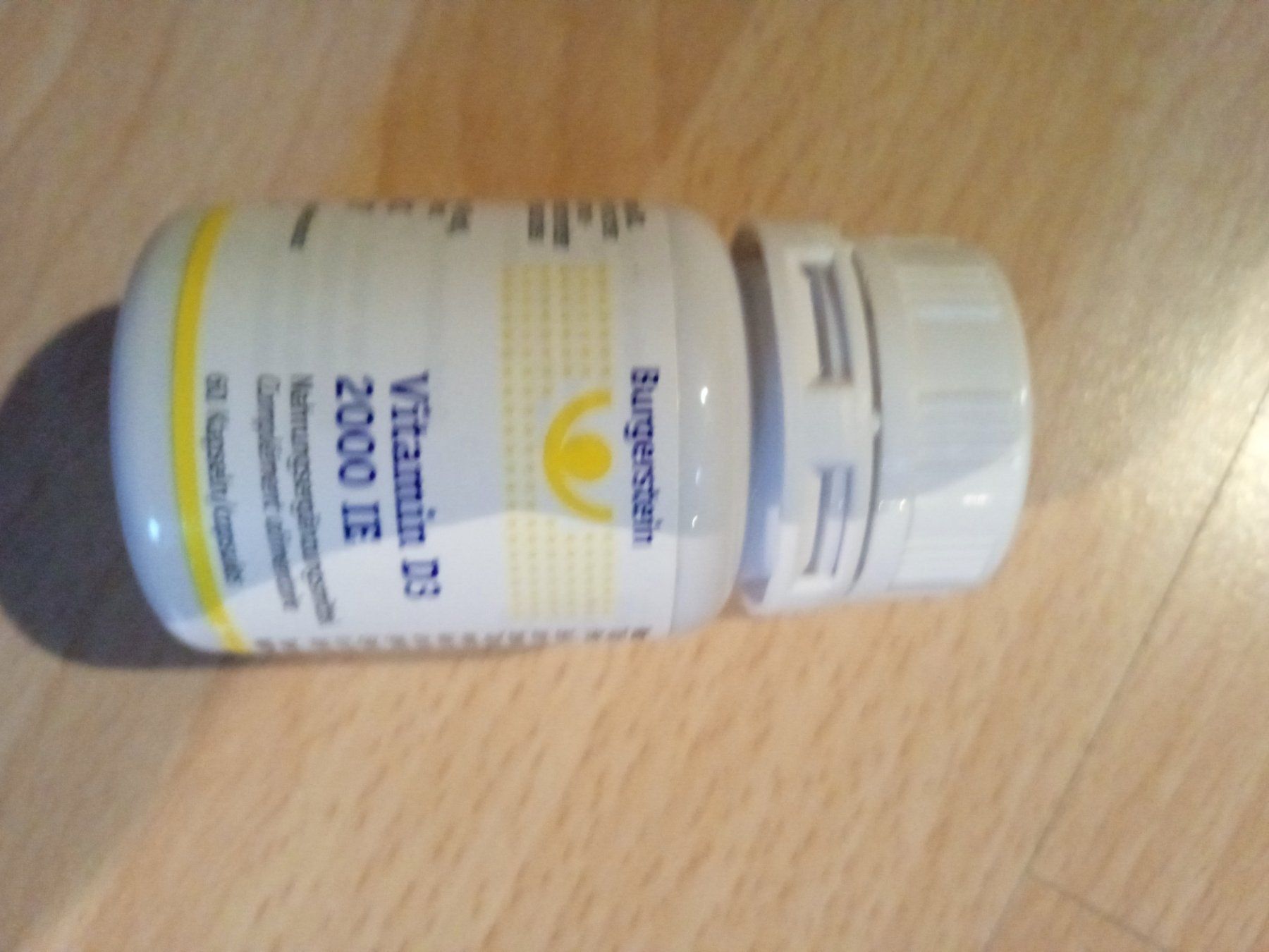Cibi & Specialità: Vitamin D3 – Nuovo (secondo la descrizione) da Flums venduto da hec_flums
