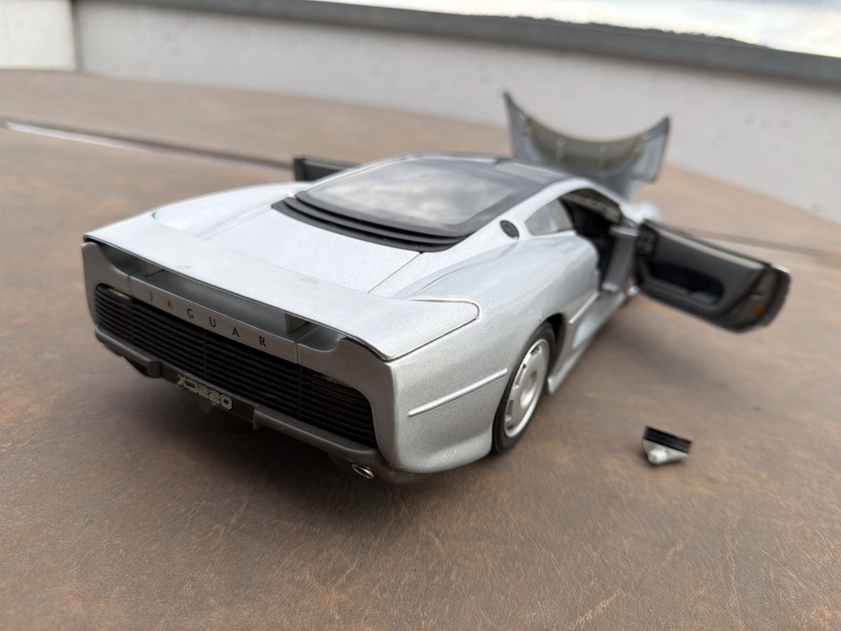 Maisto Modellini d'auto: Jaguar XJ220 - Maisto - 1/12 – Usato da Wolfwil venduto da Rolex1 6