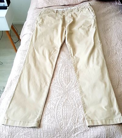 Hollister Chino Hose, Beige, Slim Straight, W34 L34