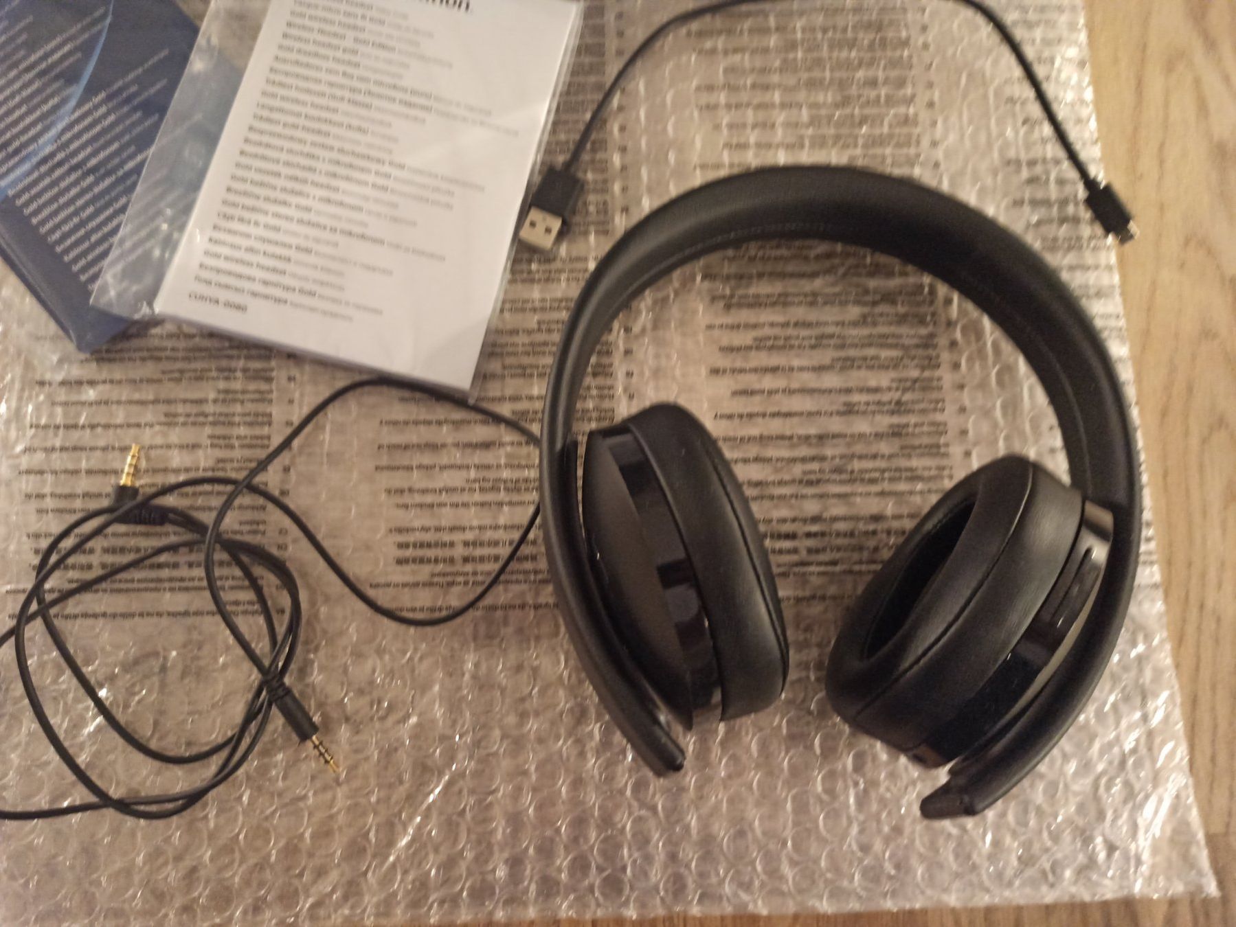 Sony Cuffie: Sony PlayStation Gold Wireless Headset PS4 – Usato da Oberweningen venduto da mar_87mx 3