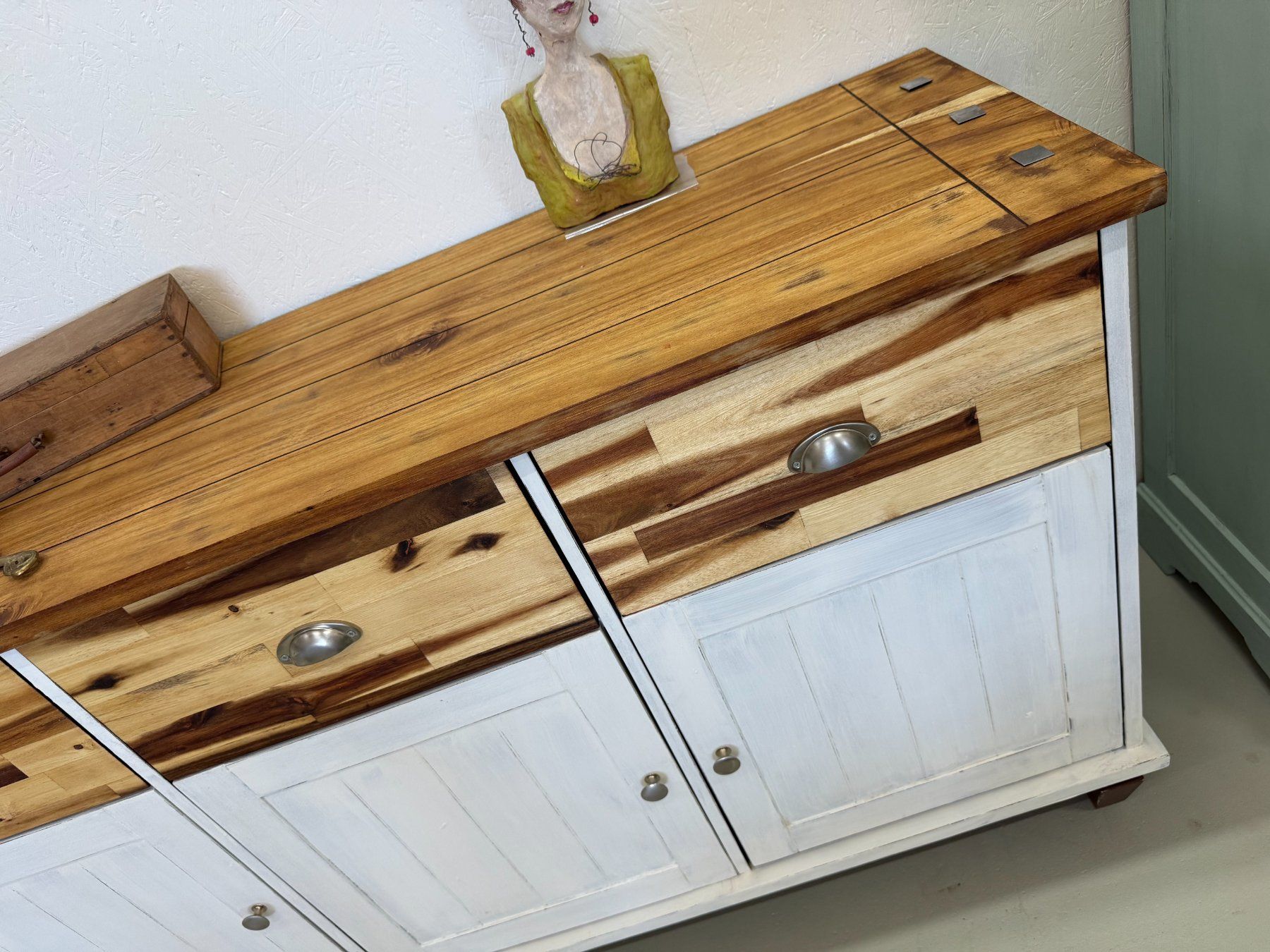 Cassettiere: Sideboard Kommode Sheesham vintage weiss restaurier börnie's – Usato da Dottikon venduto da beni1204 4