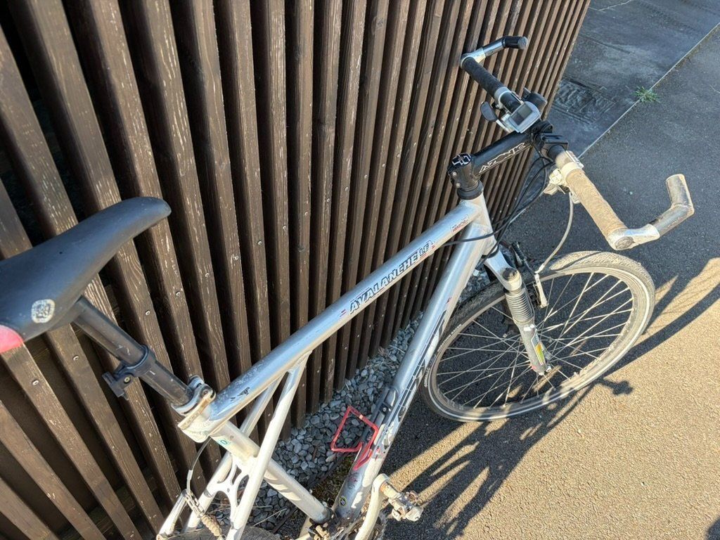 GT Velos: GT Mountainbike – Gebraucht aus Romanshorn von Projects5 2