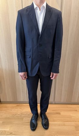 Navy Blue Men’s suit in wool