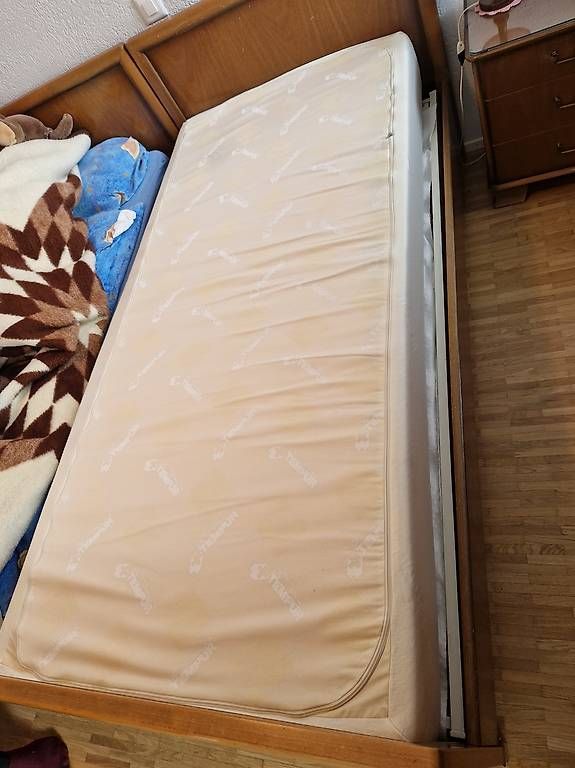 Materassi: Matelas Tempur 90×200 – Usato da Saignelégier venduto da julien2812 3