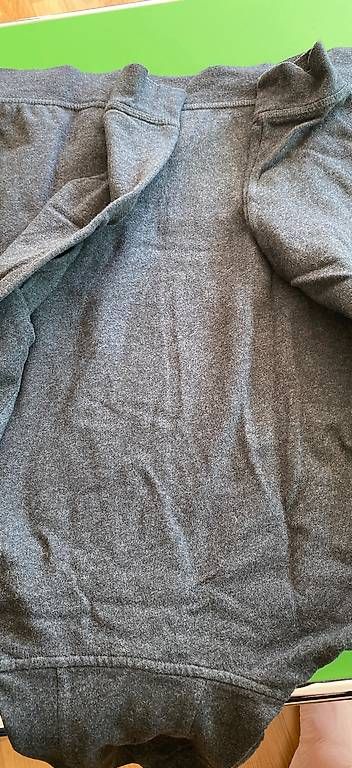 Maglioni & Felpe: Pullover Hurley – Usato da Zumikon venduto da ems_6kdb 1