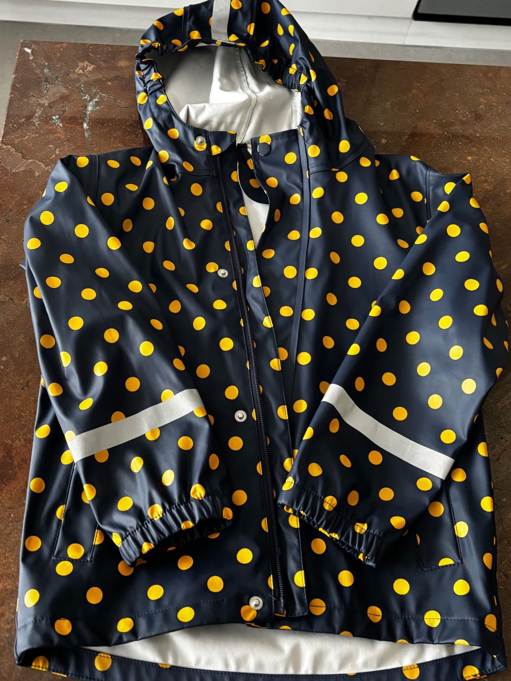Giacche & Cappotti: Regenjacke Gr. 128, wasserdicht – Usato da Zürich venduto da engebrunau