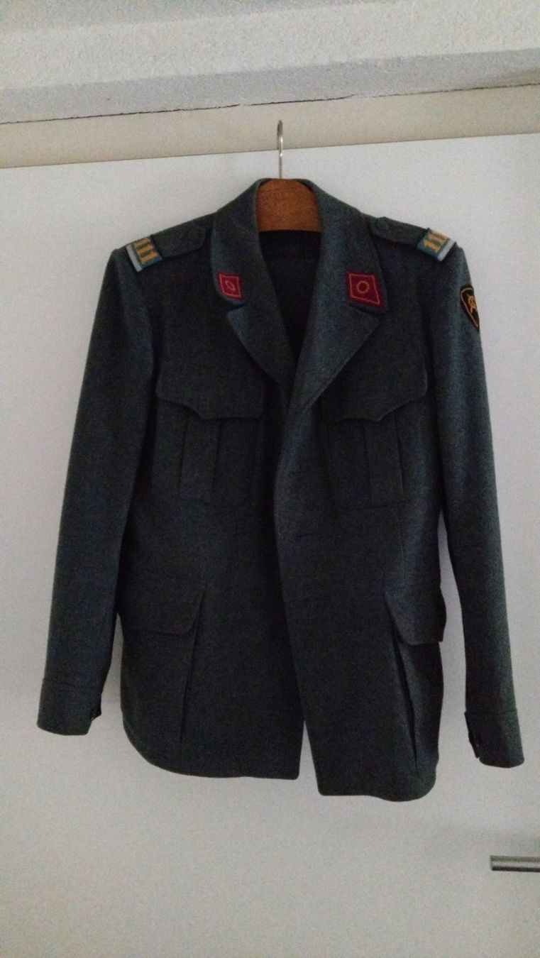 Uniformi: Militäruniform – Usato da Lustdorf venduto da Wymi71