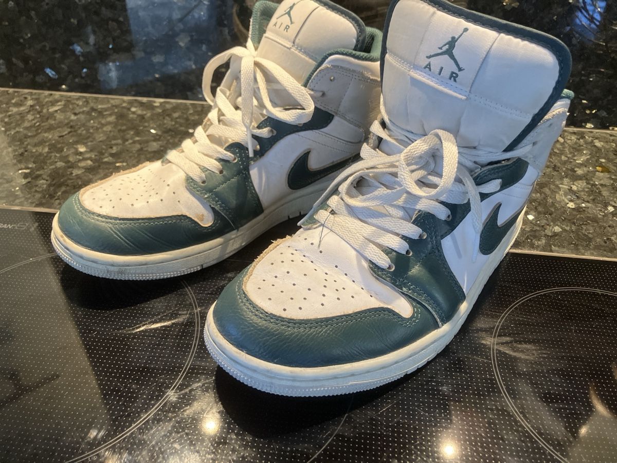 Nike Scarpe da uomo: Jordan 1 Mid Turnschuhe EU 42 gebraucht – Usato da Arlesheim venduto da A.Lucco