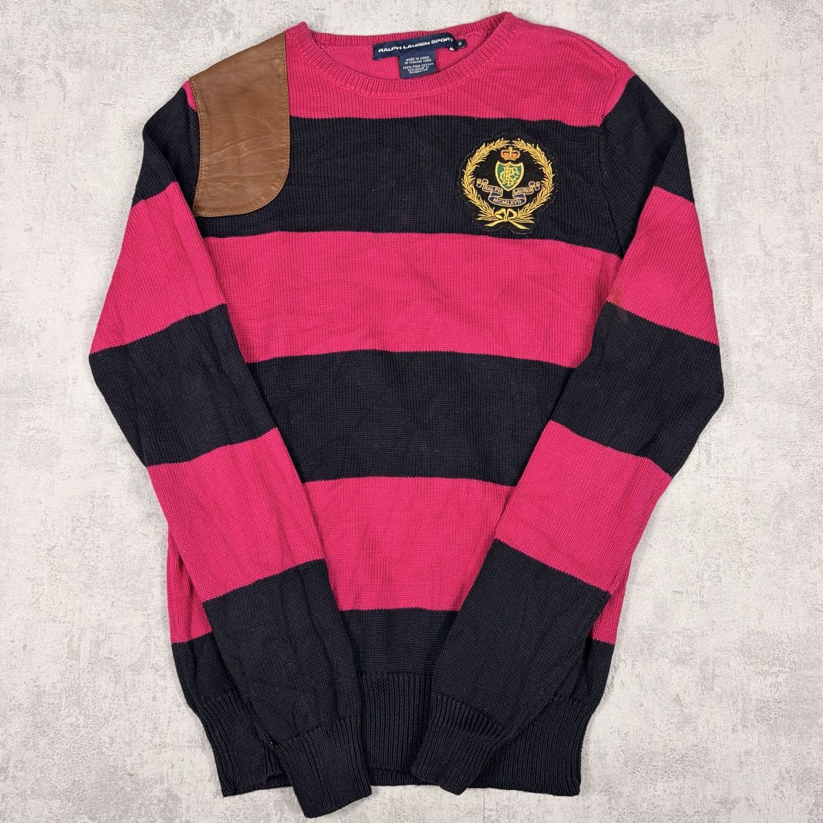 Ralph Lauren Maglioni & Felpe: Pull Ralph Lauren Sport rayé rose et noir - Taille M – Nuovo (secondo la descrizione) da Neuchâtel venduto da aliceguins