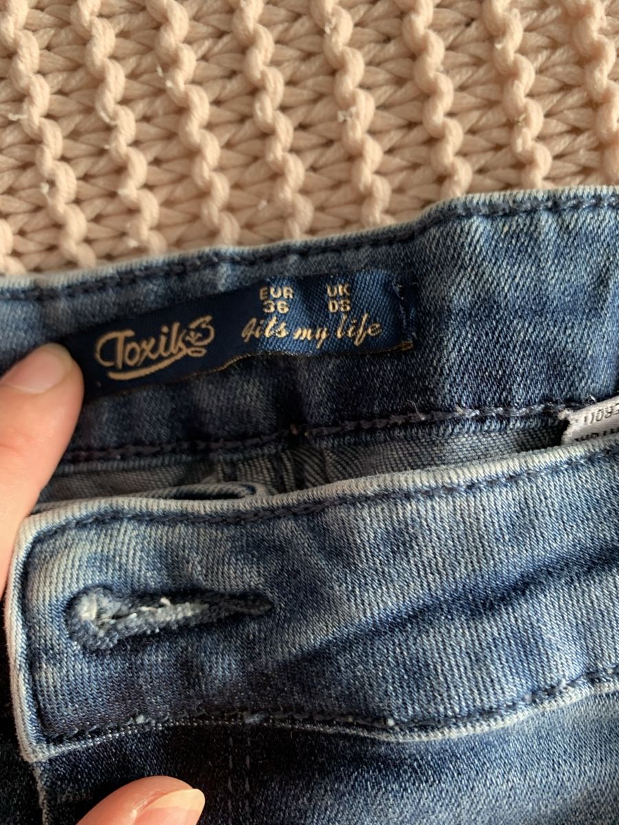 Jeans: Jeans bleu slim – Gebraucht aus Montreux von Izapeche811 2