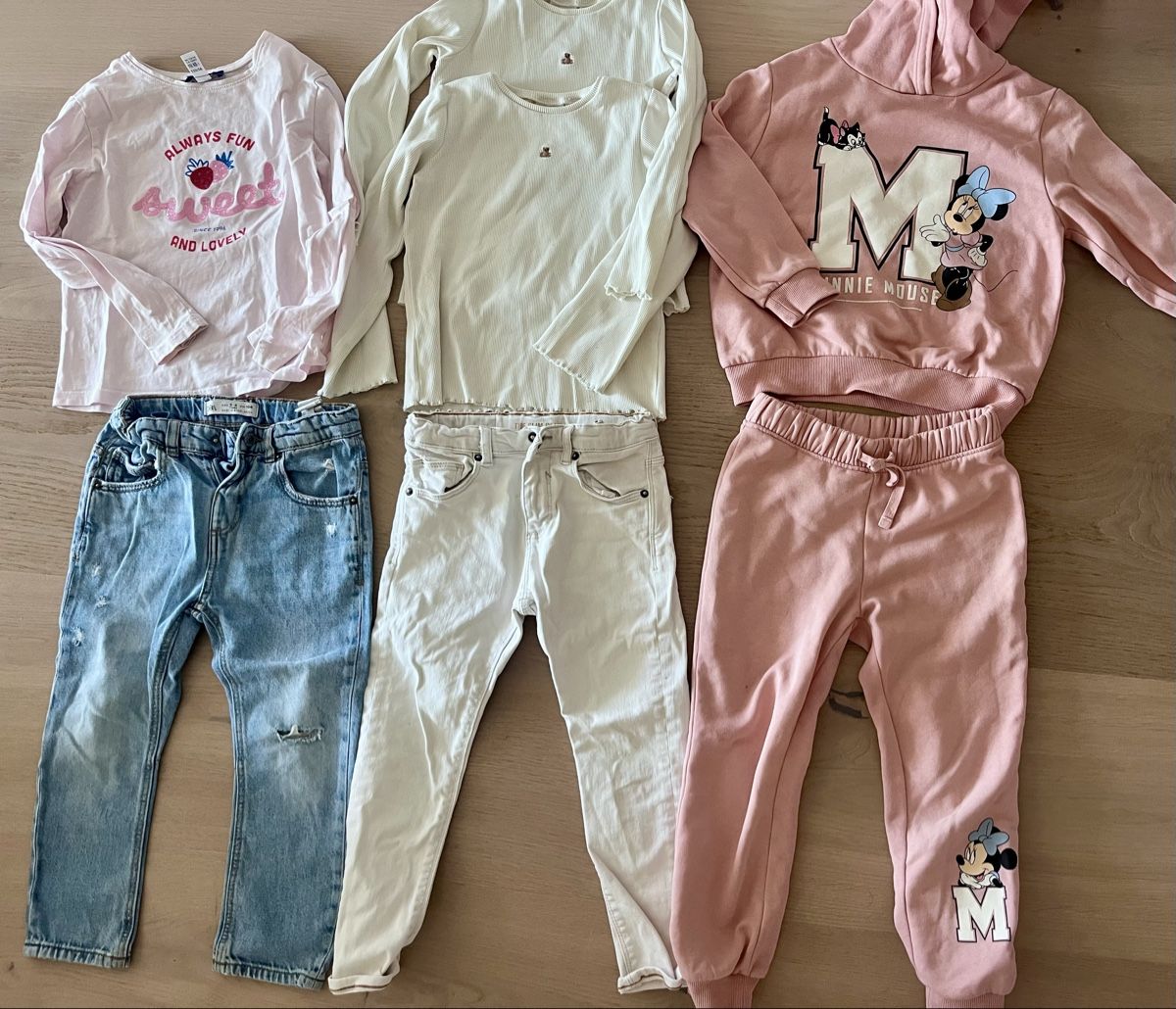 Lotti & Set di vestiti: Mädchen Kleiderpaket >60 Teile c. 3-4 Jahre – Usato da Pfäffikon SZ venduto da humming-bird 7