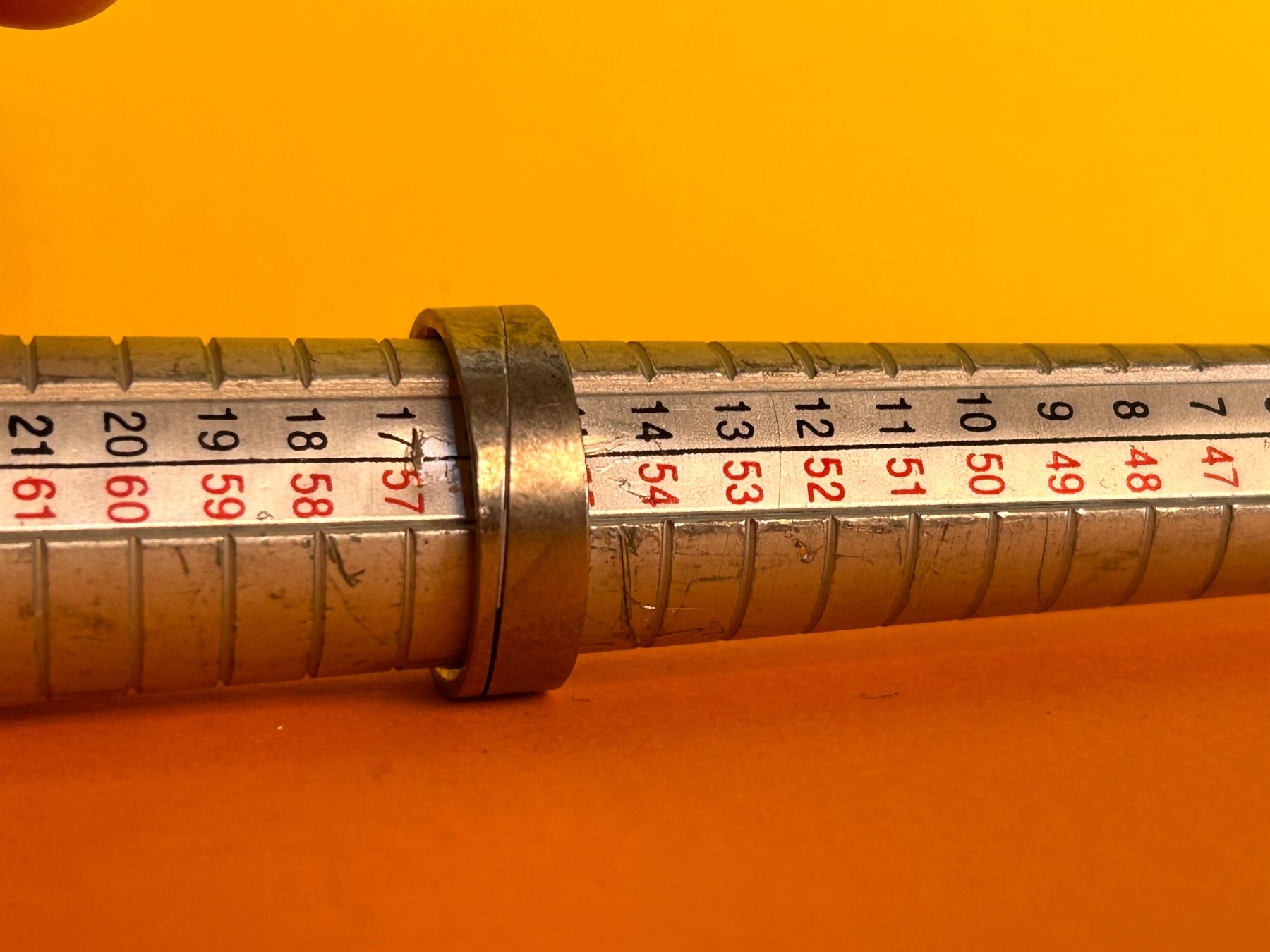 Anelli: Herrenring Edelstahlring line diagonal 56 – Usato da Laufen venduto da Bellavitaboom 4
