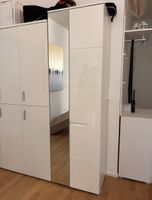 Garderobe weiss mit Spiegel Front guter Zustand