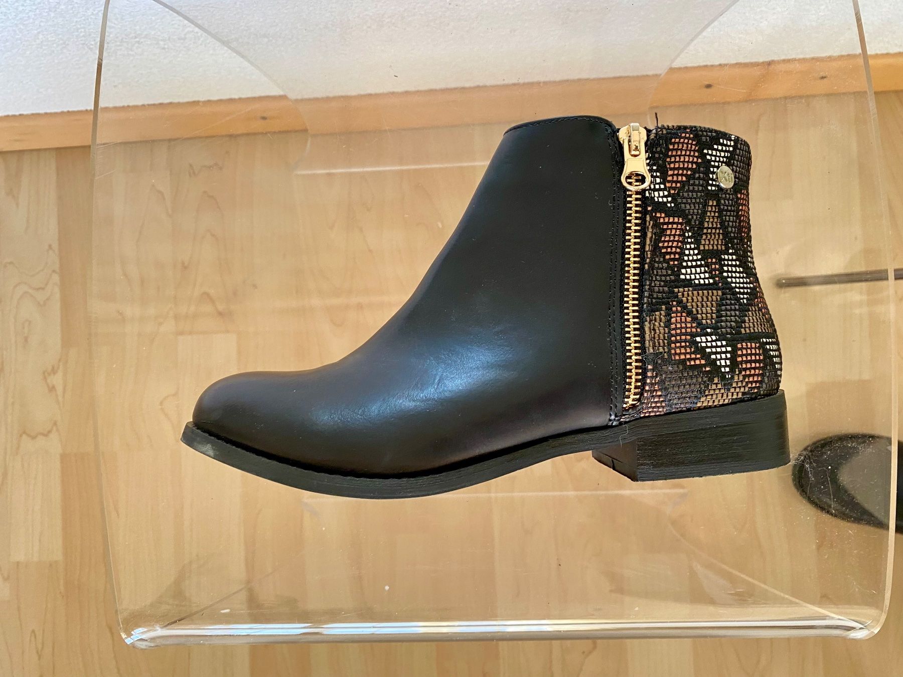 Damenschuhe: VEGANE STIEFELETTEN – Neu (gemäss Beschreibung) aus Eschenbach SG von Lady020 1